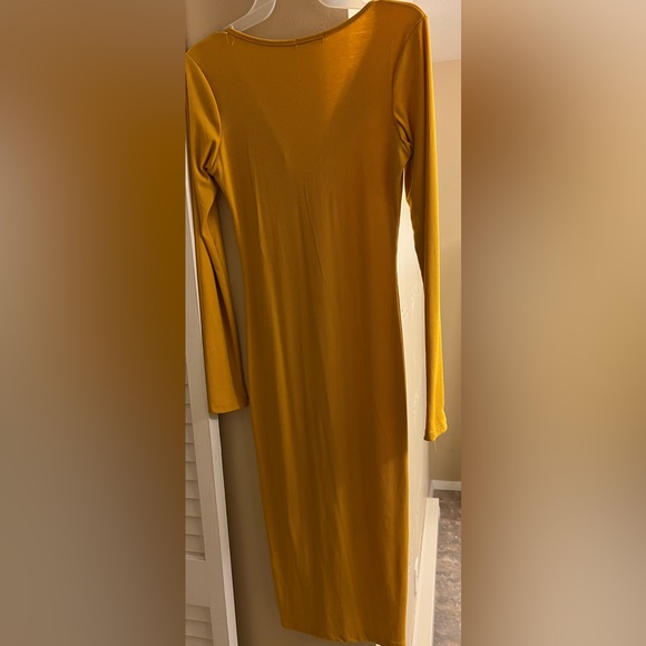 Button-Front Dress - Picture 3 of 3